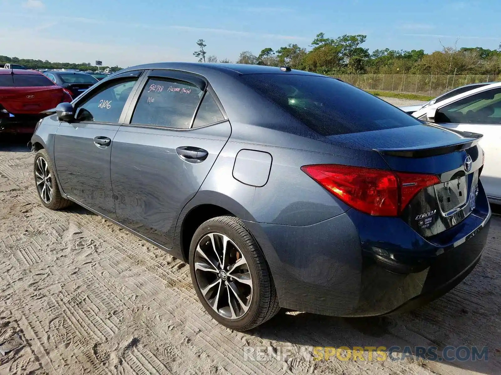 3 Photograph of a damaged car 2T1BURHE5KC180005 TOYOTA COROLLA 2019