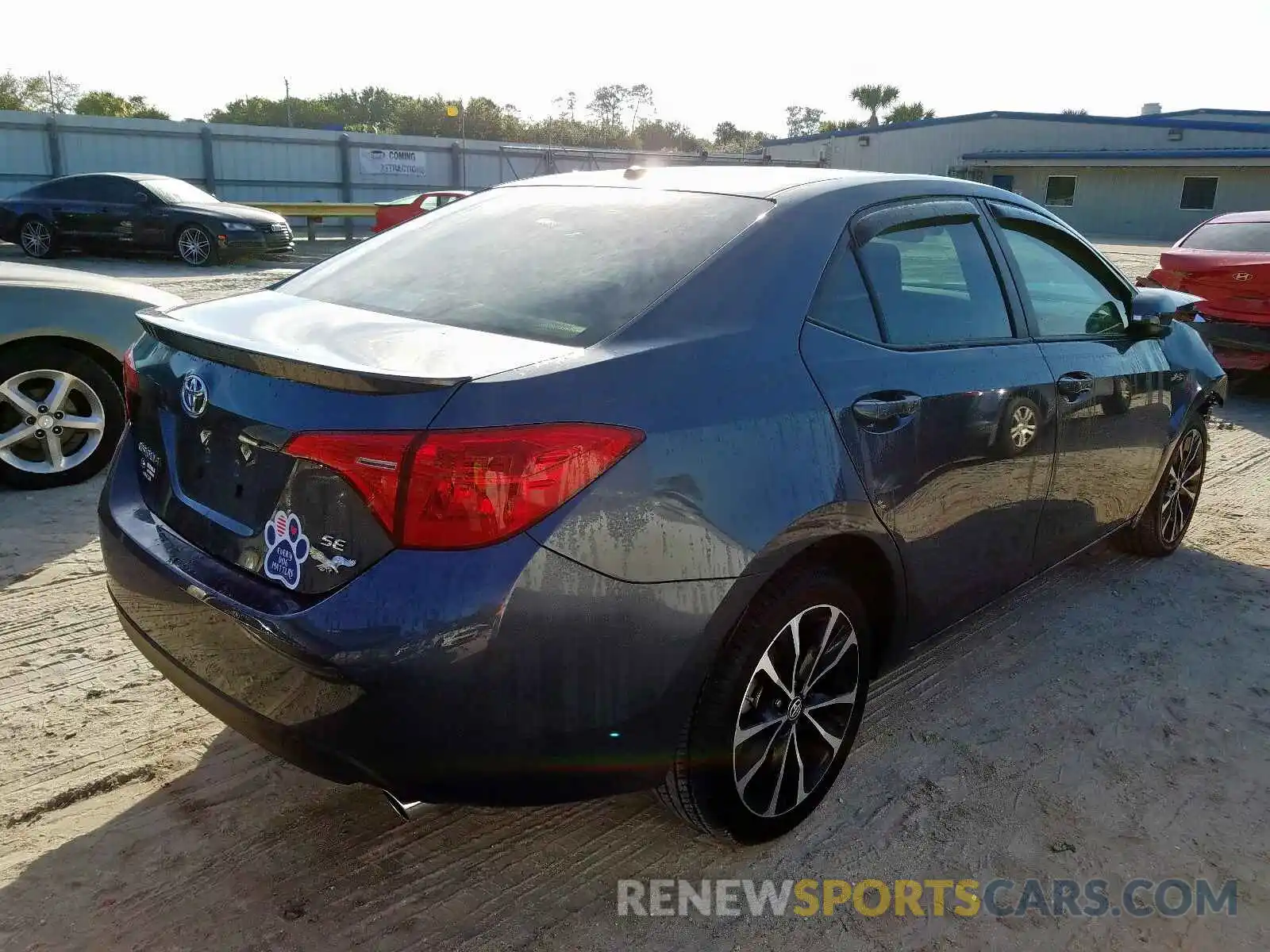 4 Photograph of a damaged car 2T1BURHE5KC180005 TOYOTA COROLLA 2019