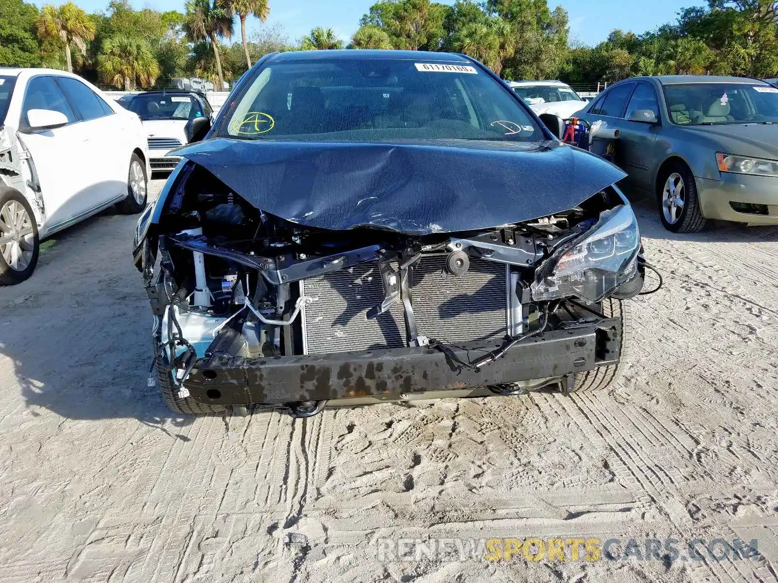 9 Photograph of a damaged car 2T1BURHE5KC180005 TOYOTA COROLLA 2019