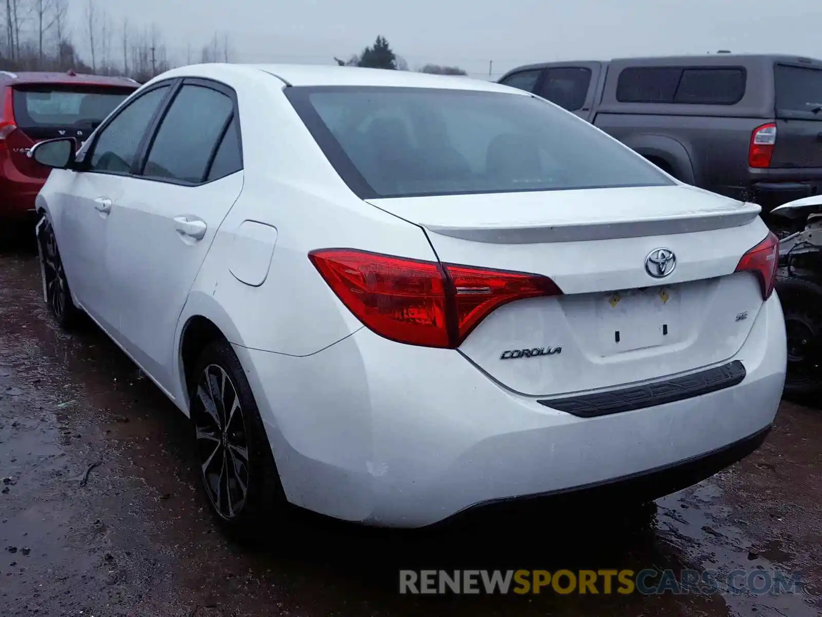 3 Photograph of a damaged car 2T1BURHE5KC180716 TOYOTA COROLLA 2019