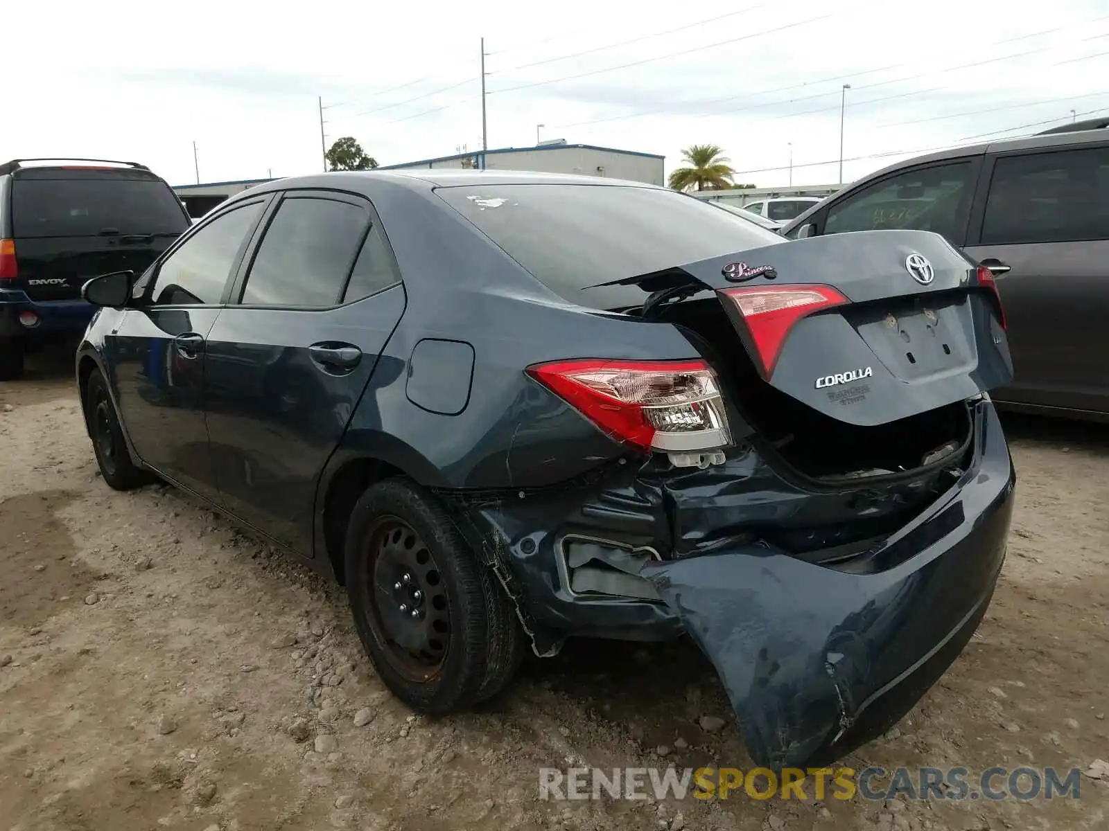 3 Photograph of a damaged car 2T1BURHE5KC181431 TOYOTA COROLLA 2019