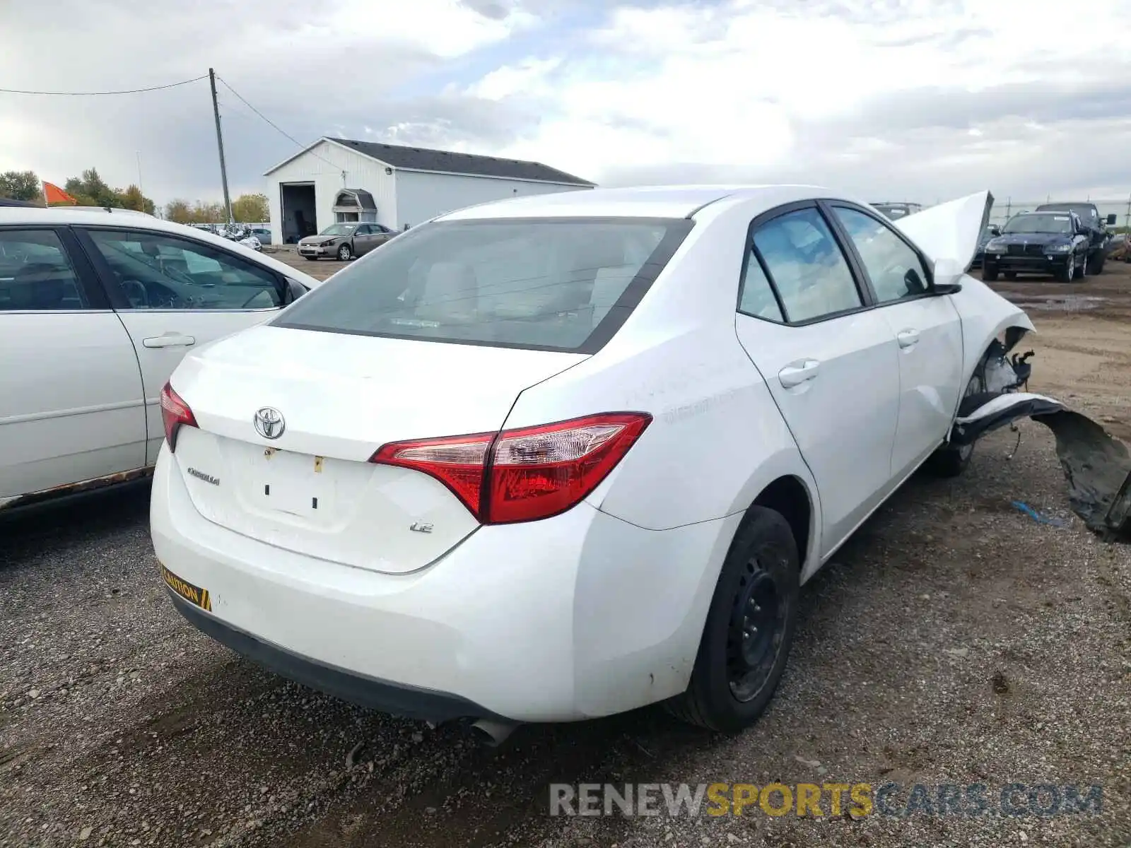 4 Photograph of a damaged car 2T1BURHE5KC181610 TOYOTA COROLLA 2019