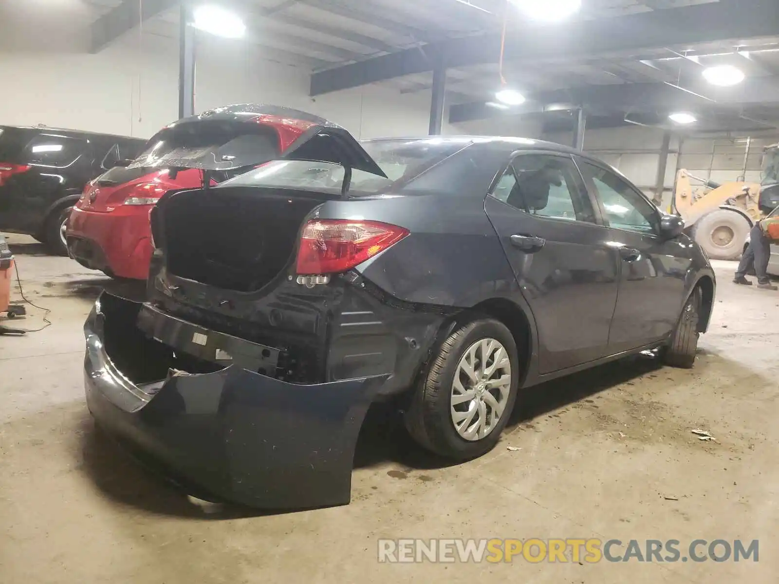 4 Photograph of a damaged car 2T1BURHE5KC181977 TOYOTA COROLLA 2019