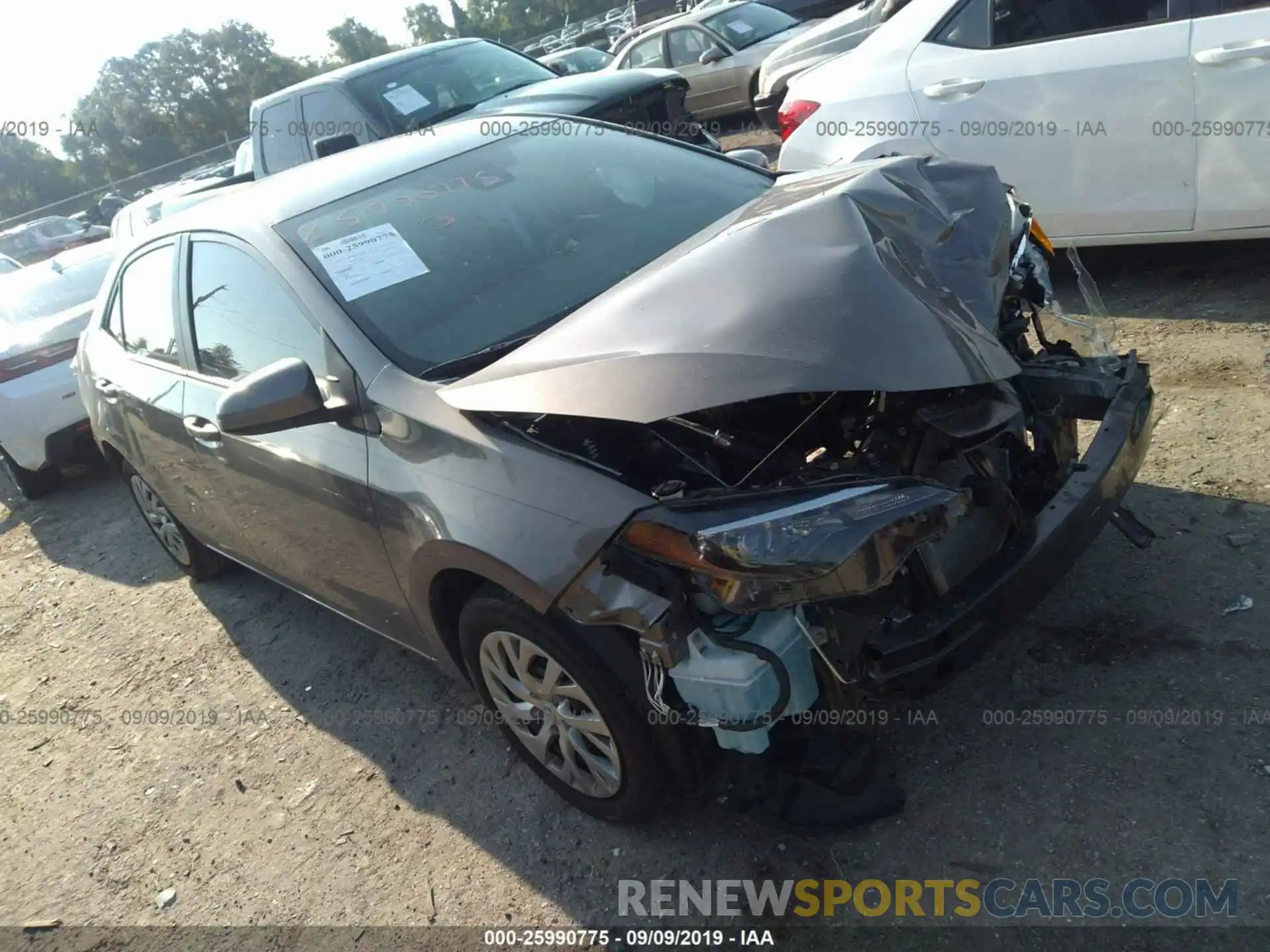 1 Photograph of a damaged car 2T1BURHE5KC183647 TOYOTA COROLLA 2019