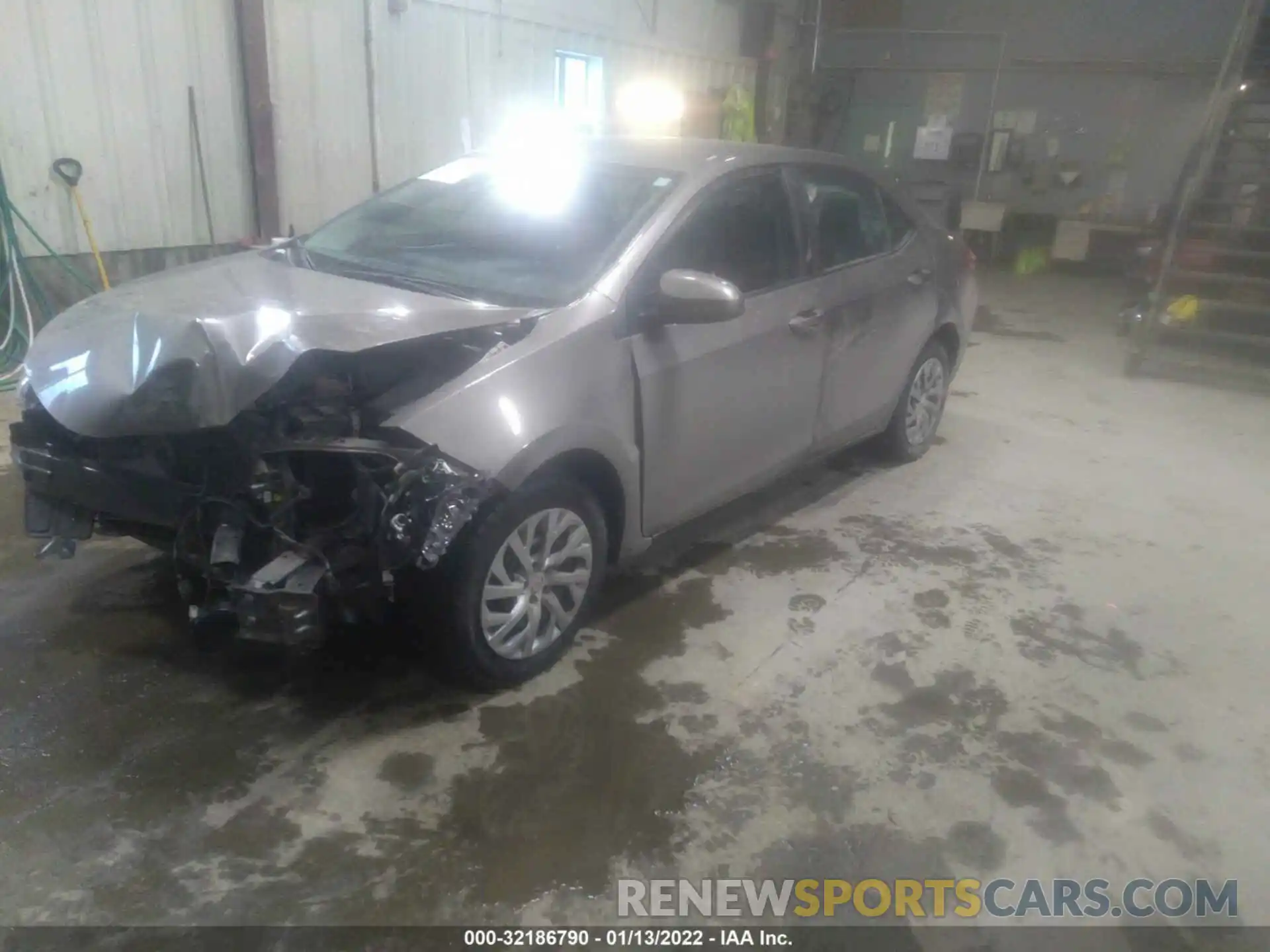 2 Photograph of a damaged car 2T1BURHE5KC184099 TOYOTA COROLLA 2019