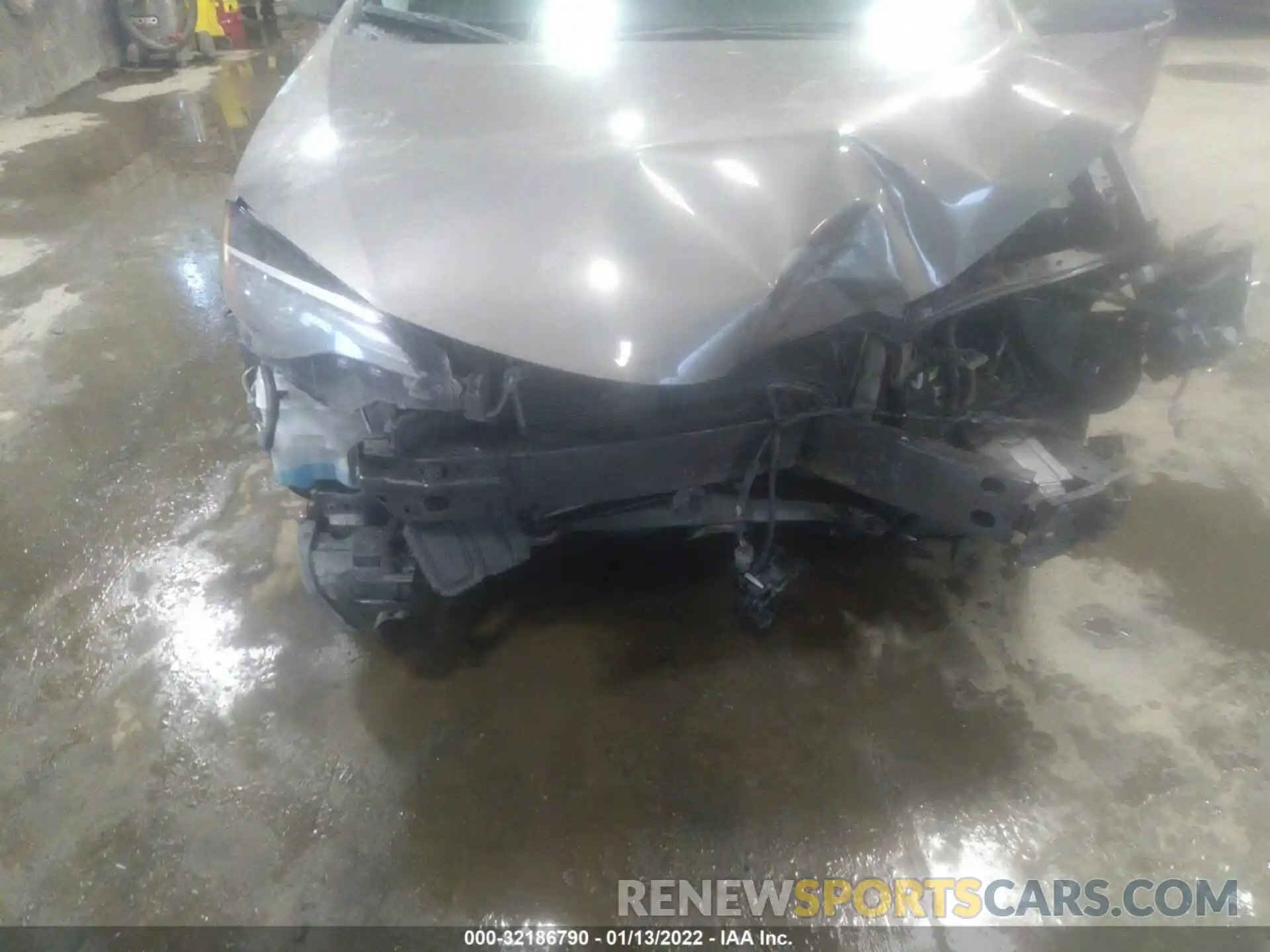 6 Photograph of a damaged car 2T1BURHE5KC184099 TOYOTA COROLLA 2019