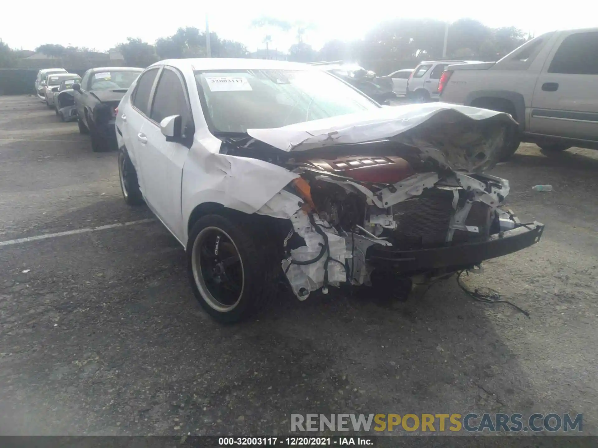 6 Photograph of a damaged car 2T1BURHE5KC184362 TOYOTA COROLLA 2019