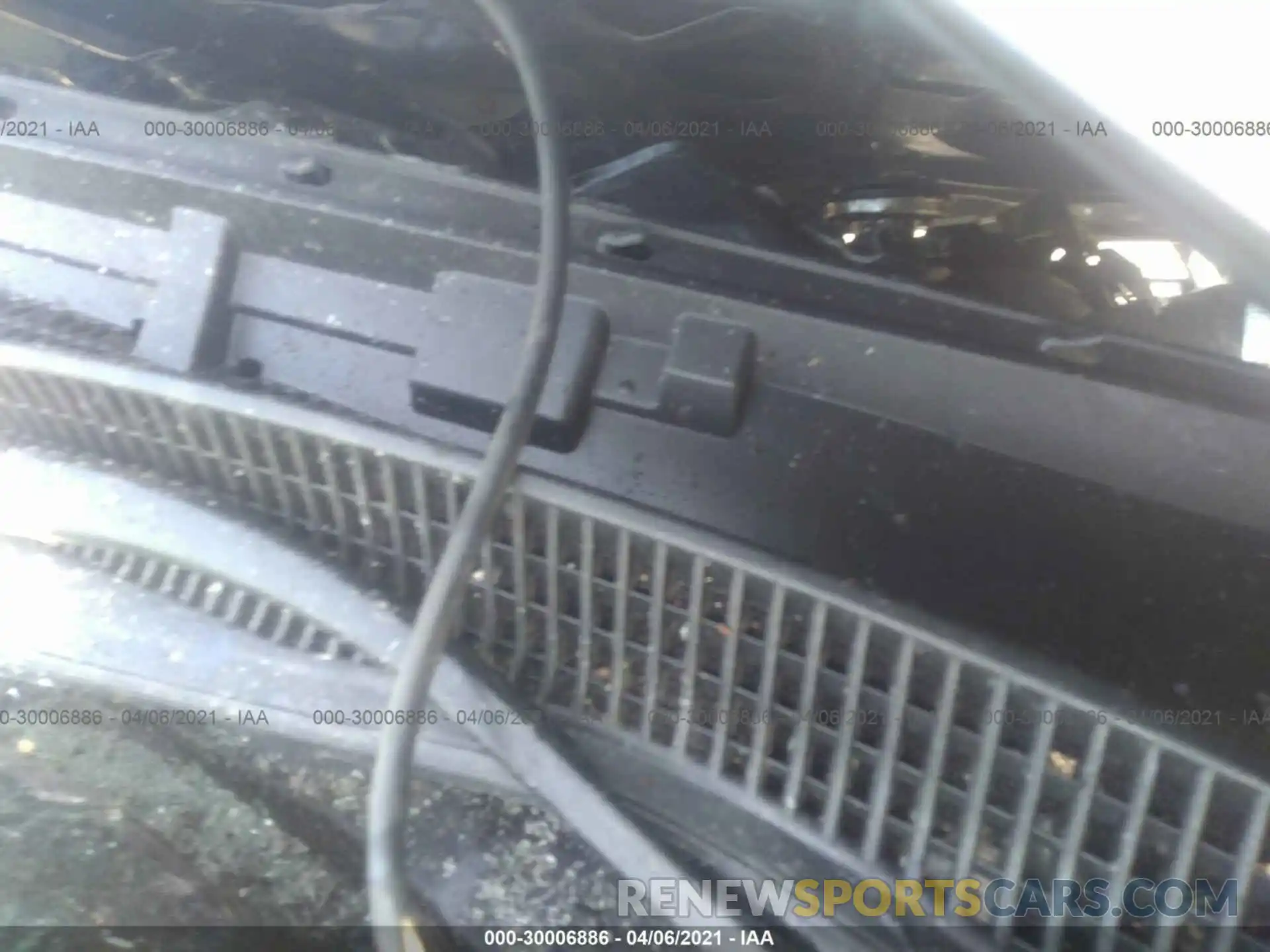 10 Photograph of a damaged car 2T1BURHE5KC184961 TOYOTA COROLLA 2019