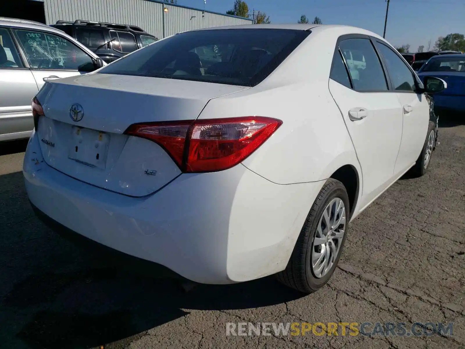 4 Photograph of a damaged car 2T1BURHE5KC186645 TOYOTA COROLLA 2019