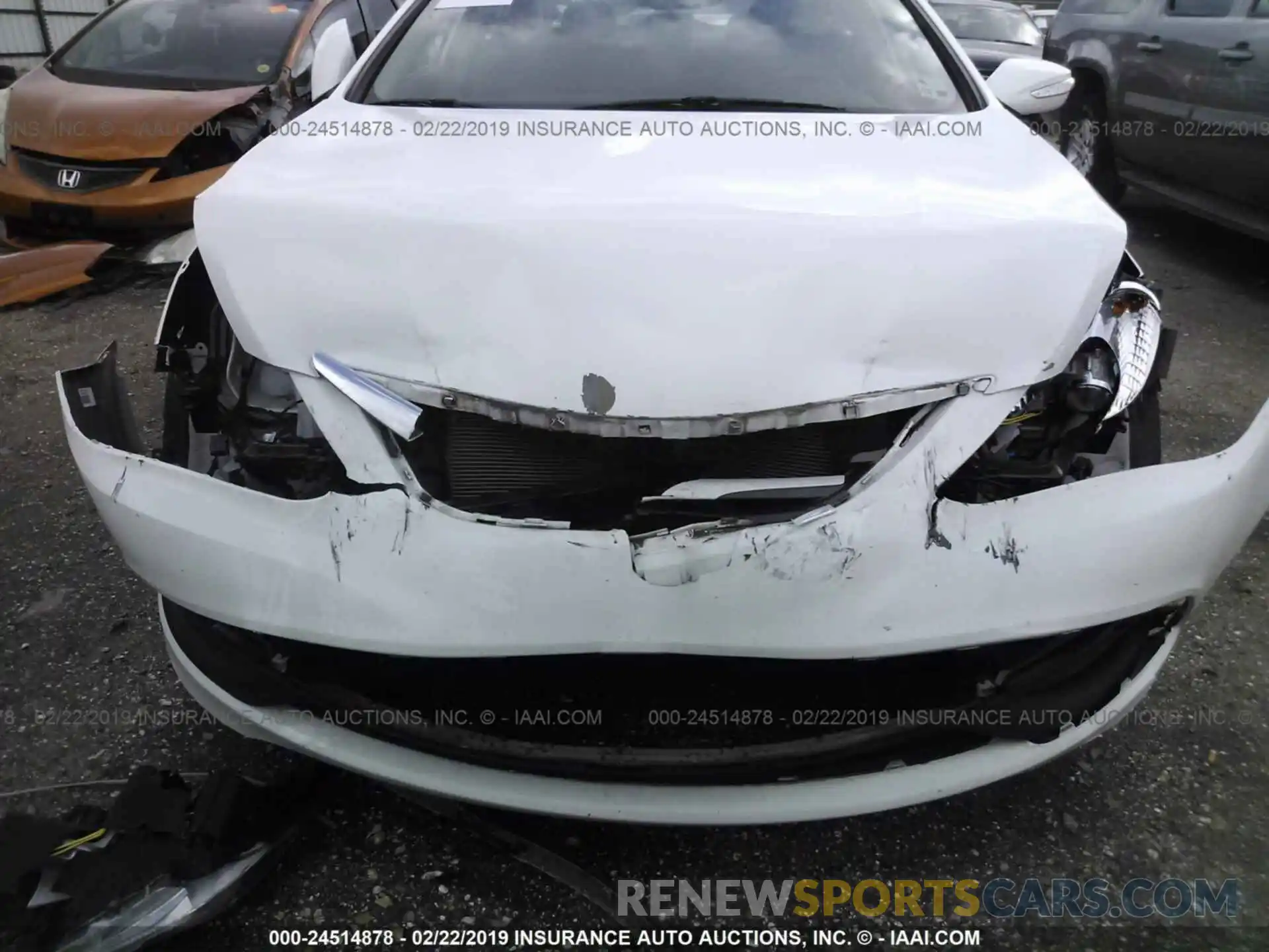 6 Photograph of a damaged car 2T1BURHE5KC186712 TOYOTA COROLLA 2019