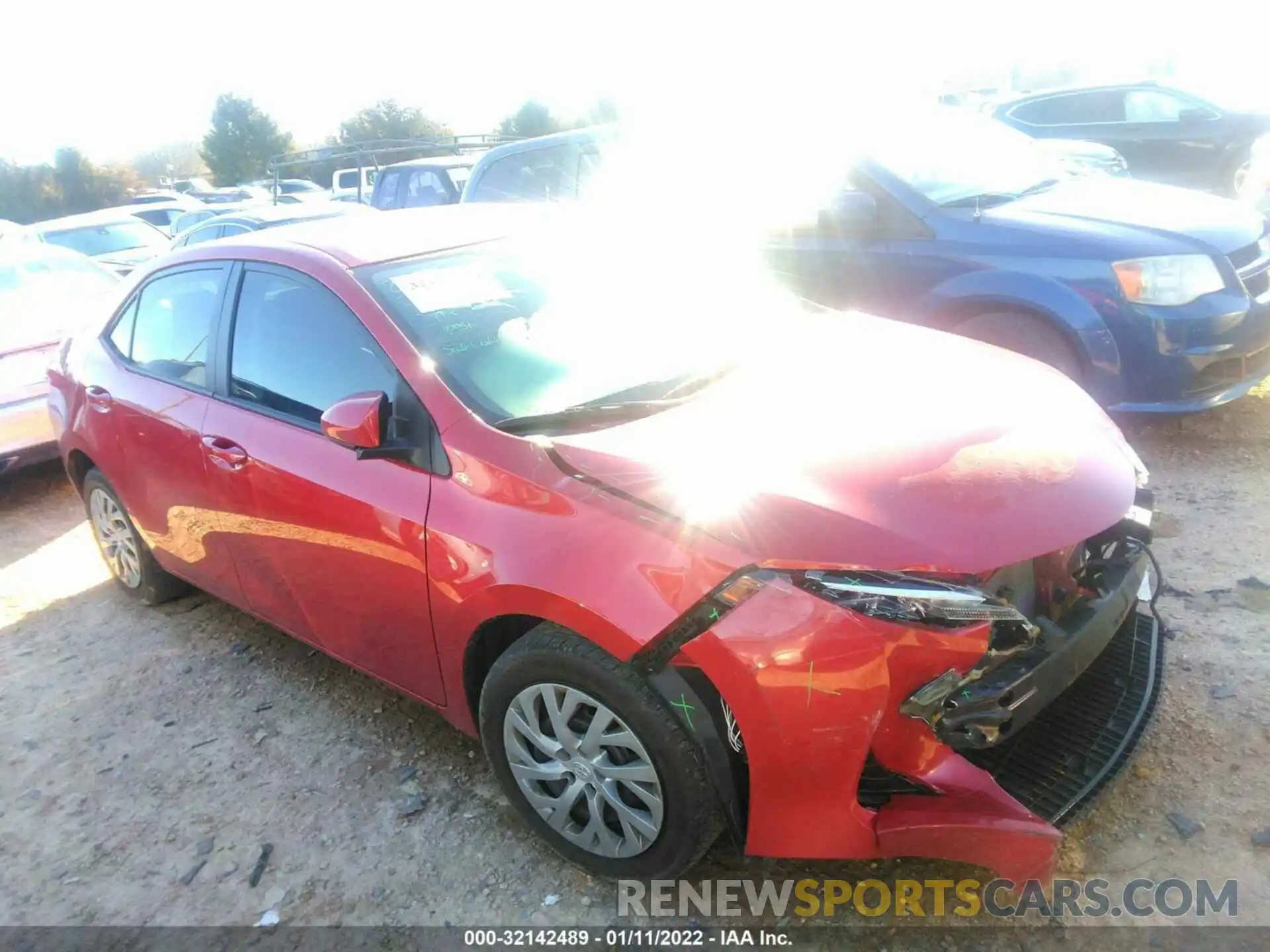 1 Photograph of a damaged car 2T1BURHE5KC186807 TOYOTA COROLLA 2019