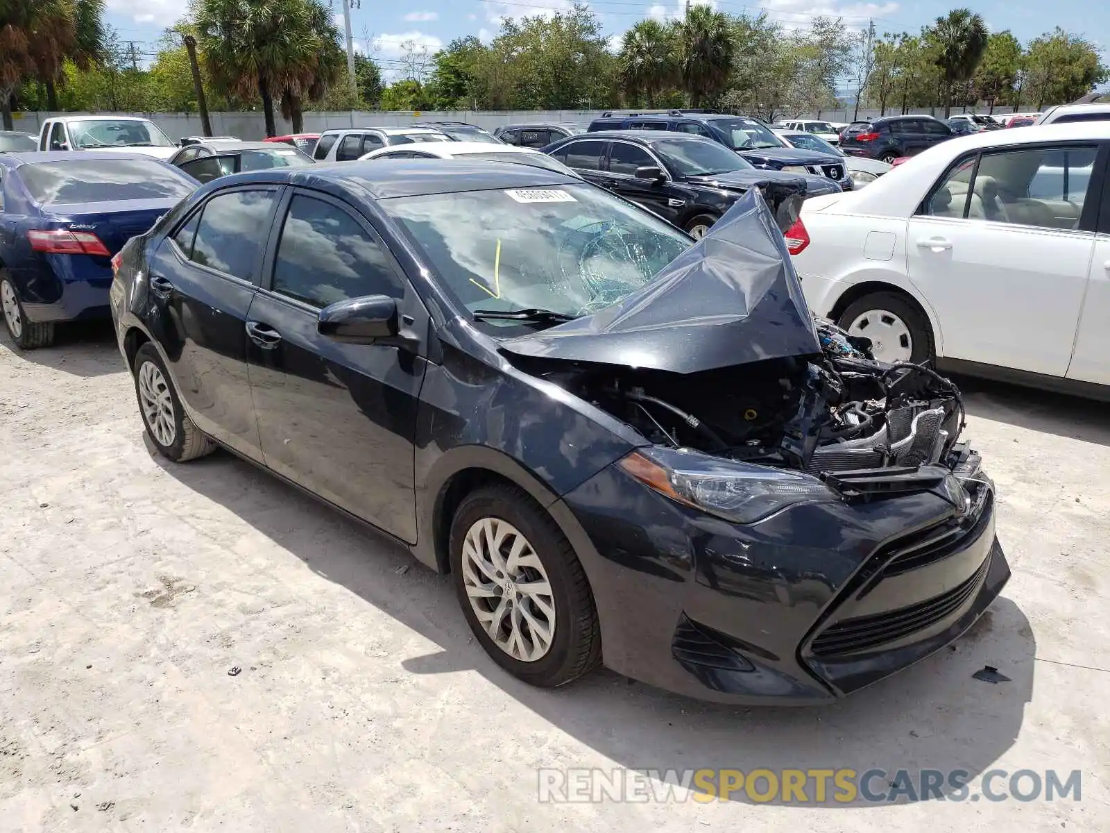 1 Photograph of a damaged car 2T1BURHE5KC187343 TOYOTA COROLLA 2019