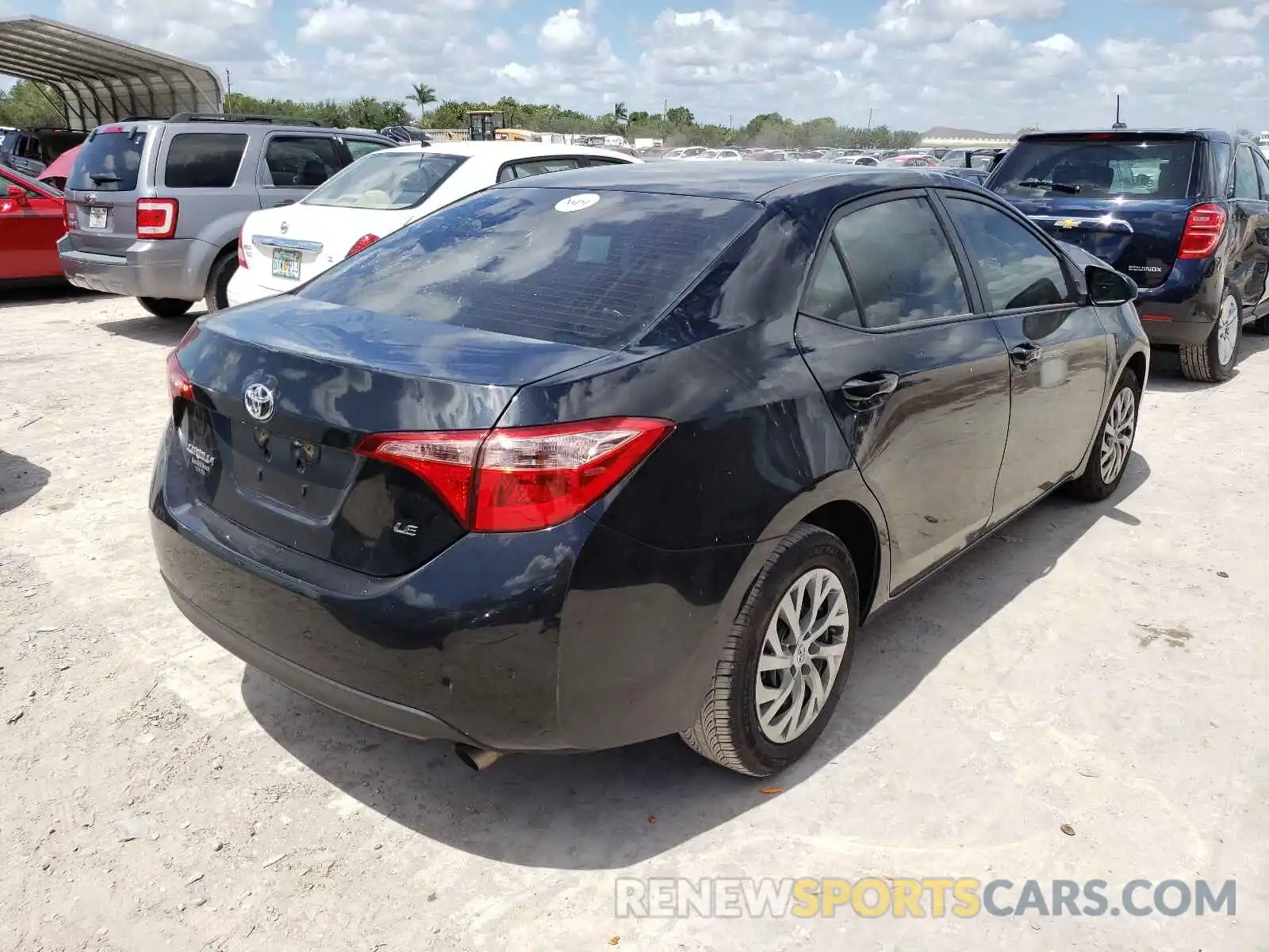 4 Photograph of a damaged car 2T1BURHE5KC187343 TOYOTA COROLLA 2019