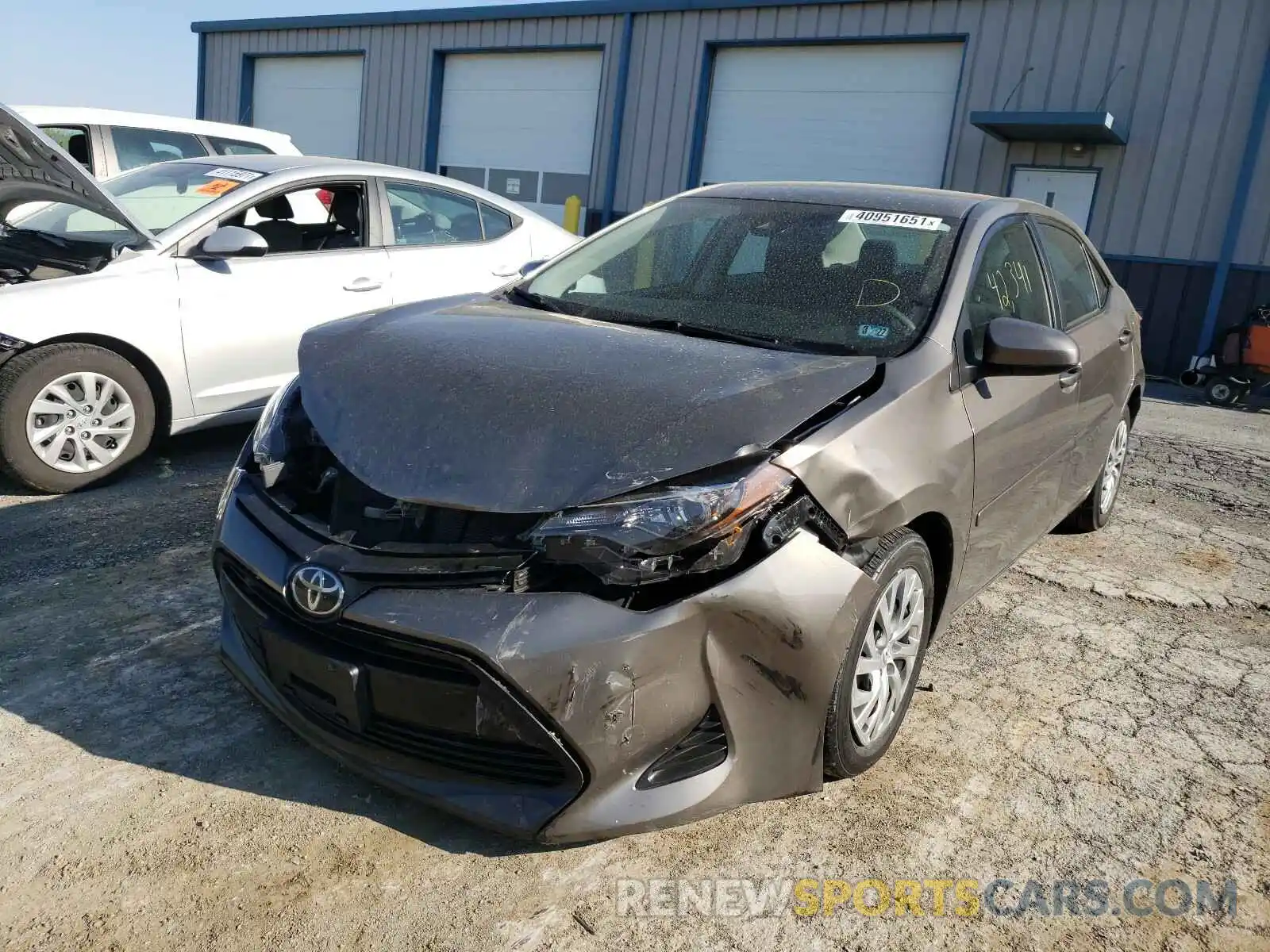 2 Photograph of a damaged car 2T1BURHE5KC187861 TOYOTA COROLLA 2019