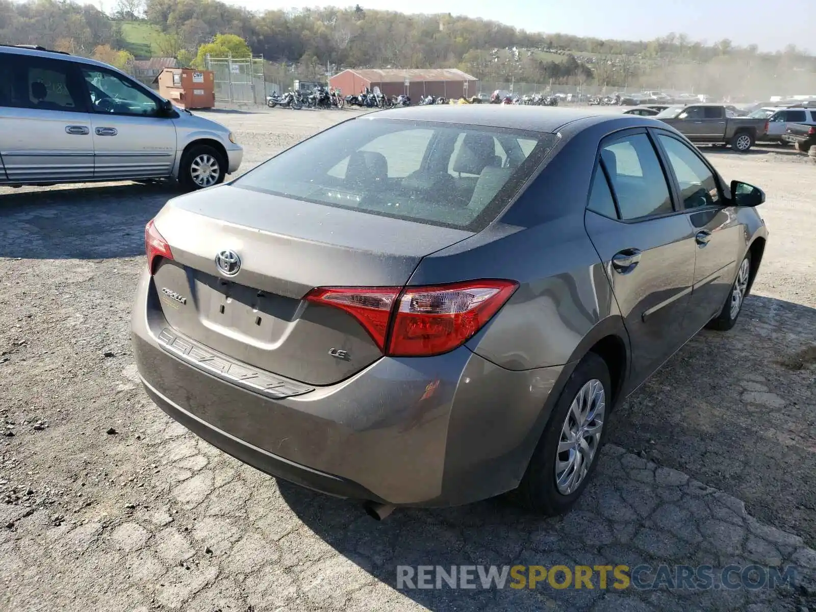 4 Photograph of a damaged car 2T1BURHE5KC187861 TOYOTA COROLLA 2019