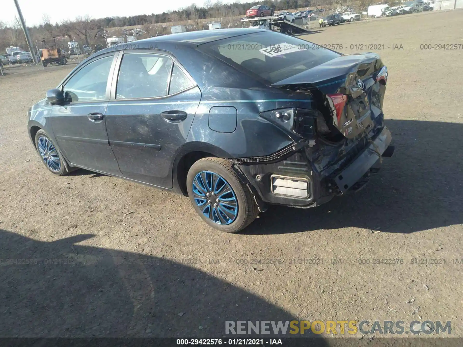 3 Photograph of a damaged car 2T1BURHE5KC188573 TOYOTA COROLLA 2019