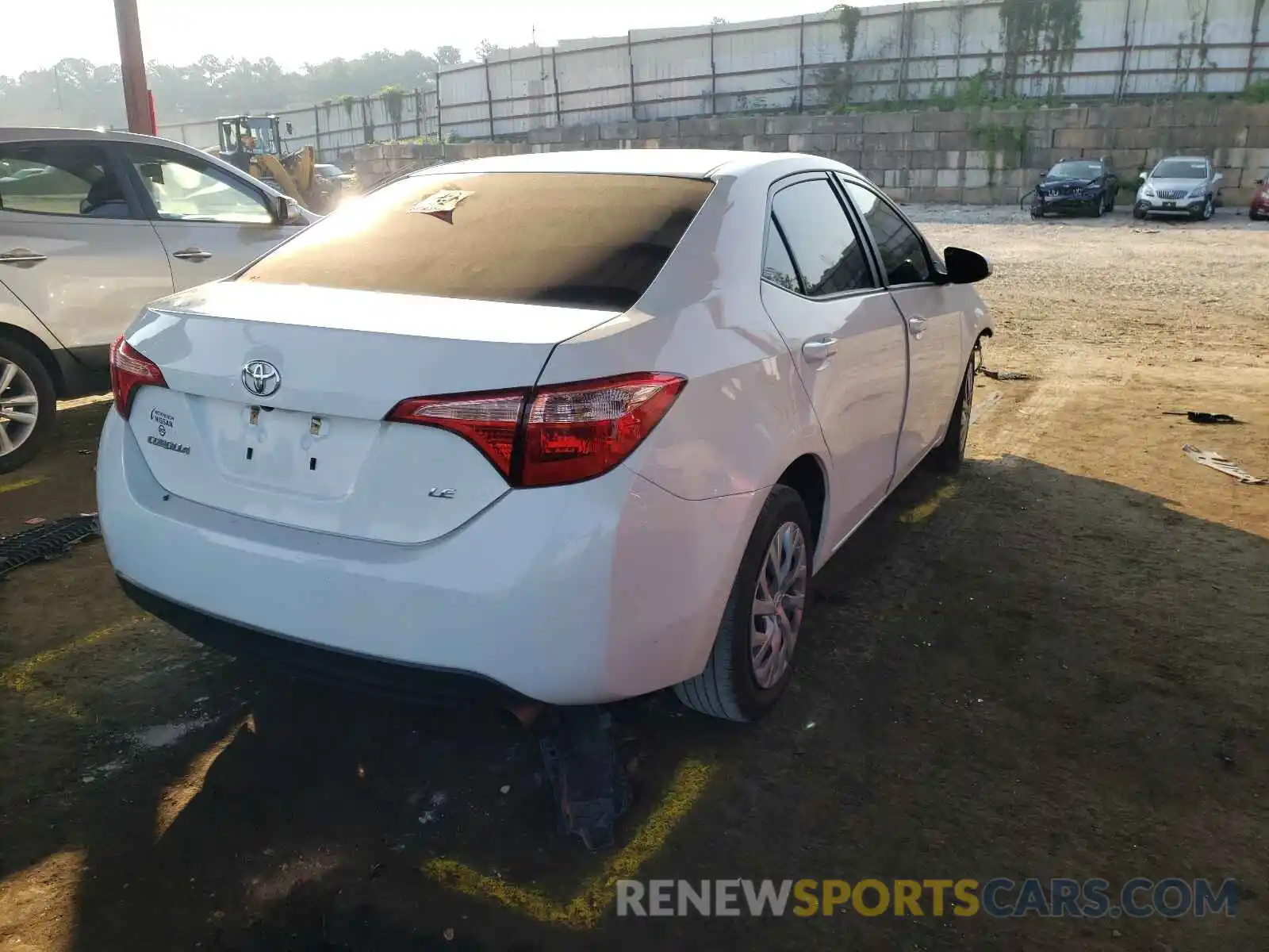 4 Photograph of a damaged car 2T1BURHE5KC189111 TOYOTA COROLLA 2019