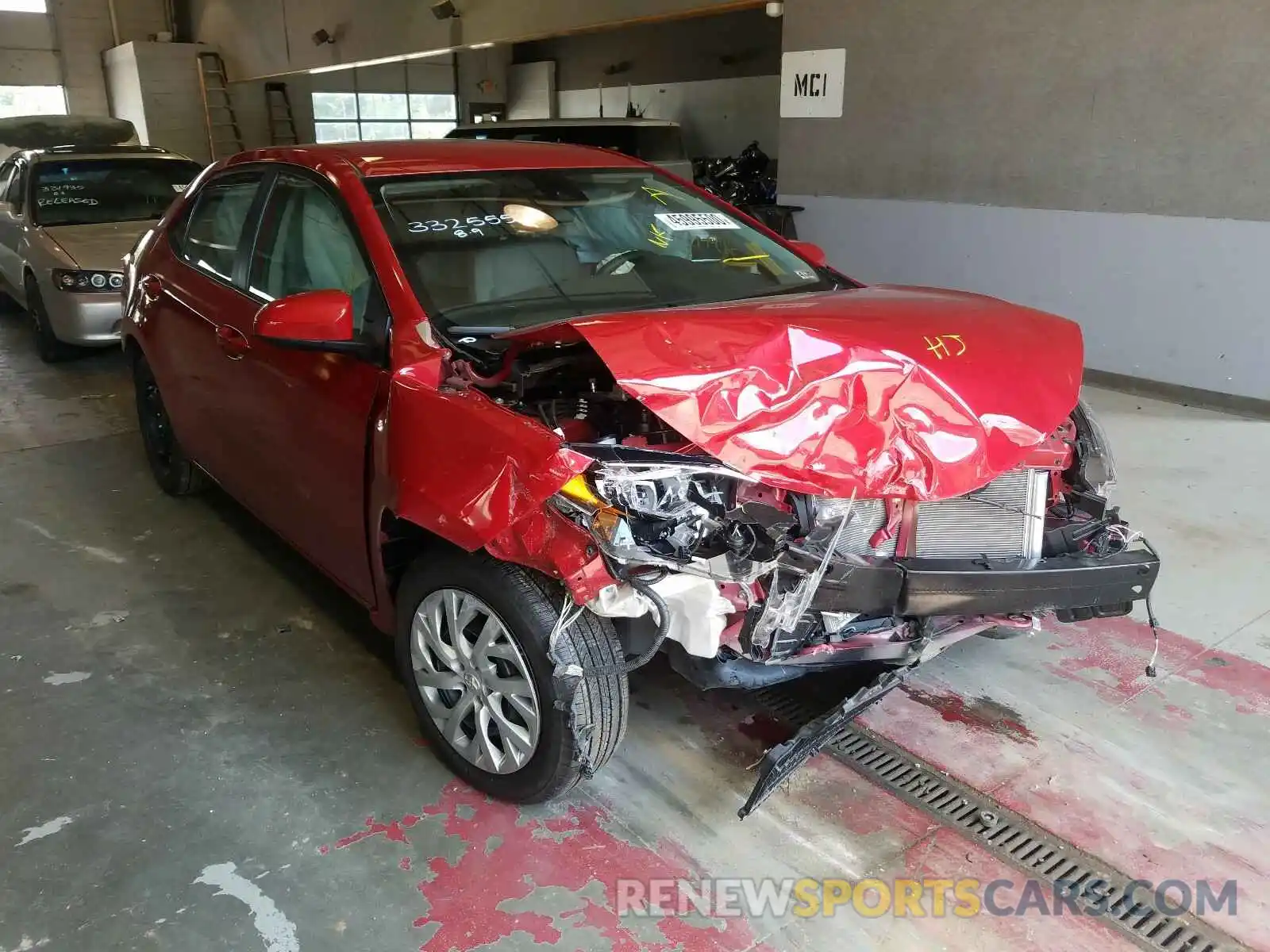 1 Photograph of a damaged car 2T1BURHE5KC189240 TOYOTA COROLLA 2019