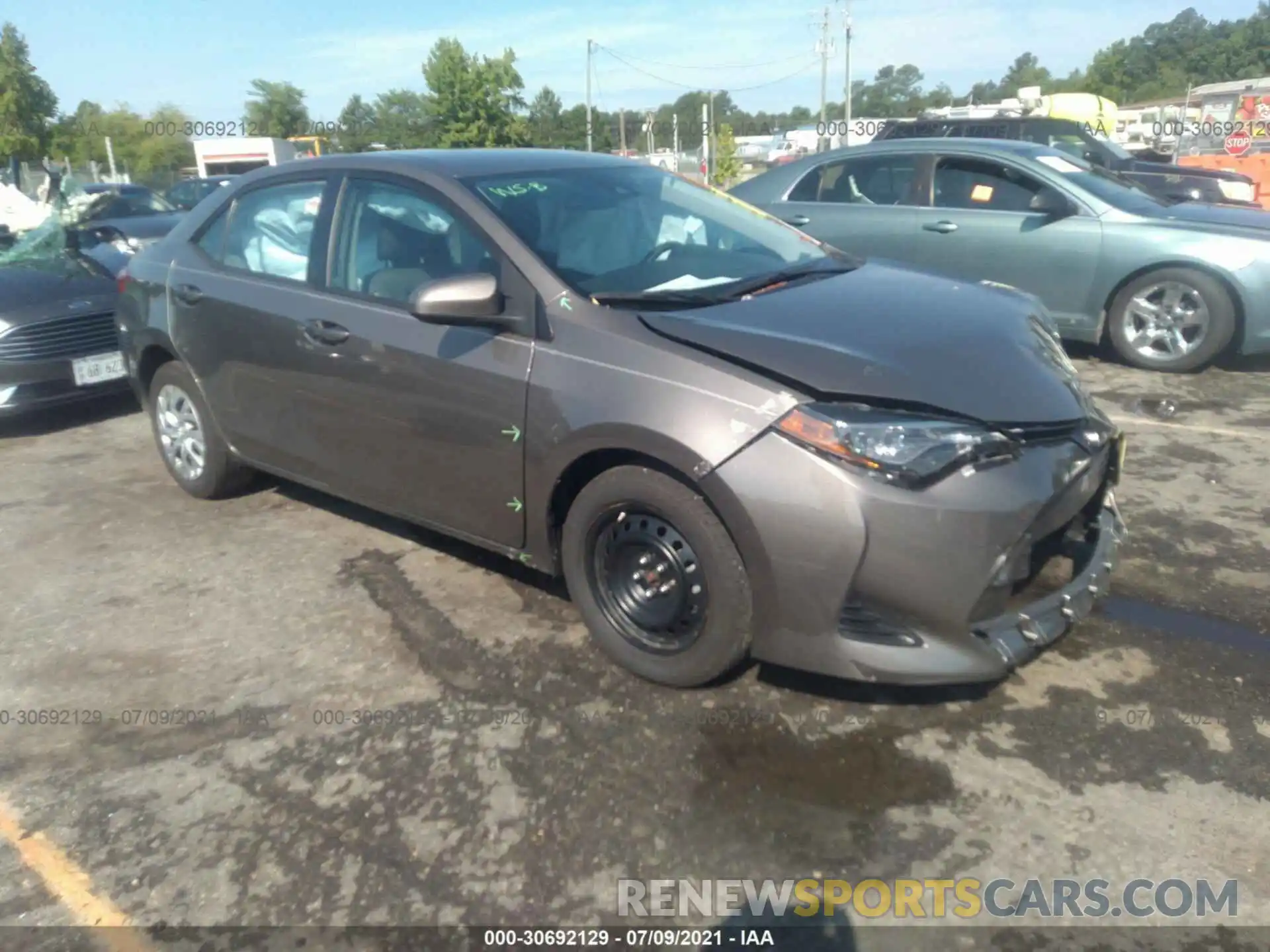 1 Photograph of a damaged car 2T1BURHE5KC189285 TOYOTA COROLLA 2019