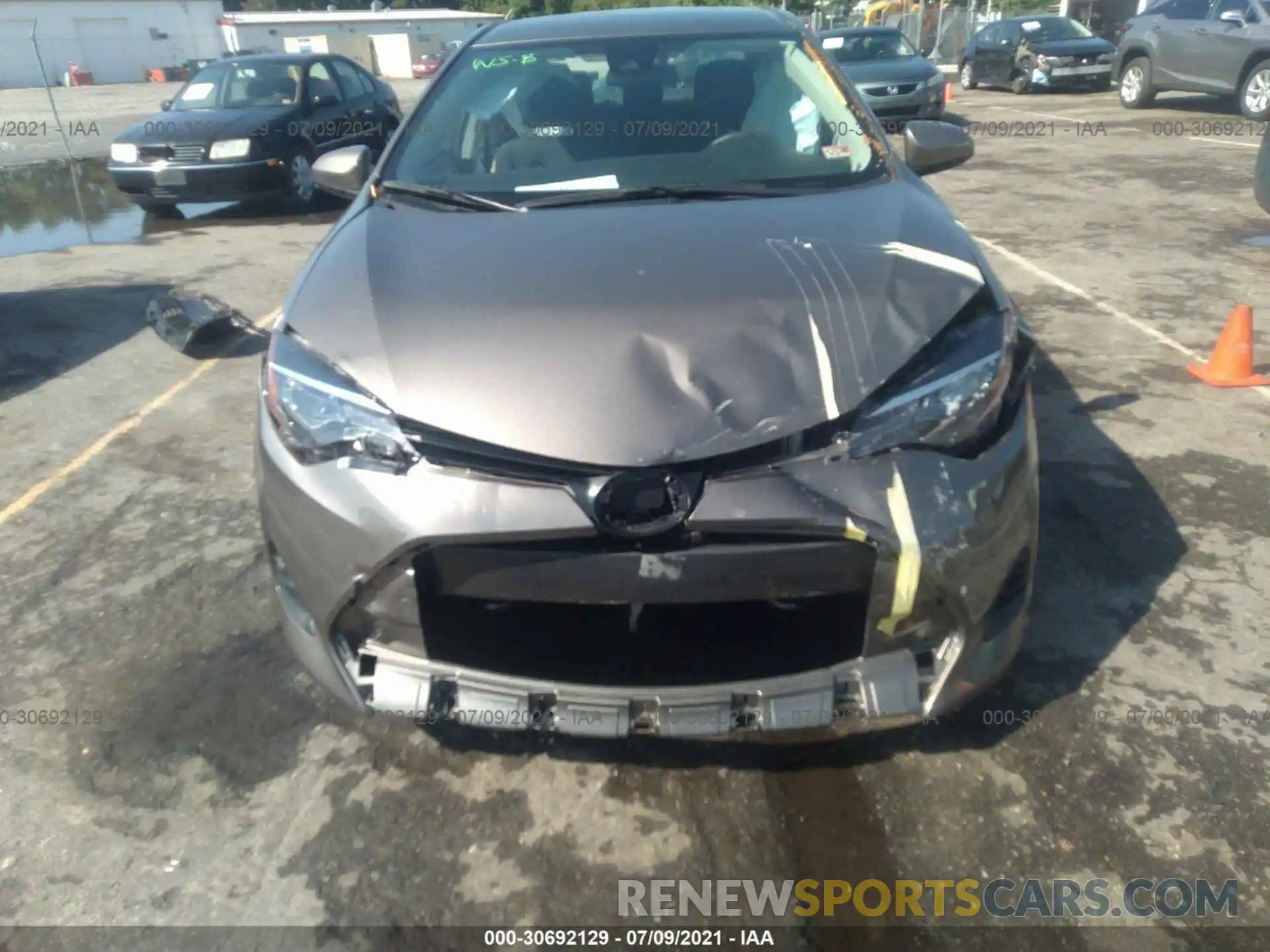 6 Photograph of a damaged car 2T1BURHE5KC189285 TOYOTA COROLLA 2019