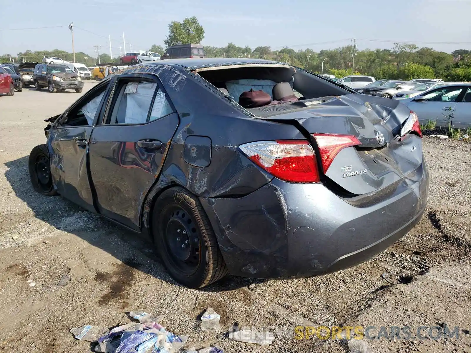 3 Photograph of a damaged car 2T1BURHE5KC189822 TOYOTA COROLLA 2019