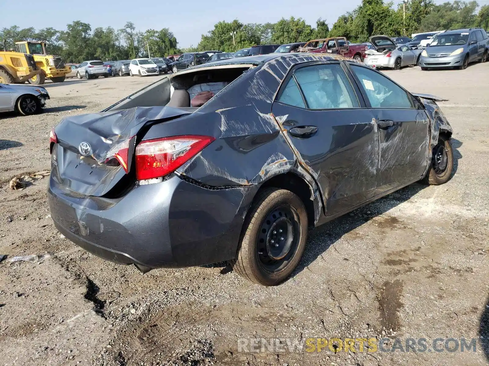 4 Photograph of a damaged car 2T1BURHE5KC189822 TOYOTA COROLLA 2019