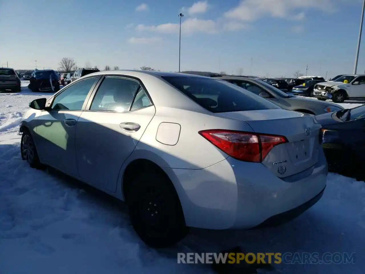 3 Photograph of a damaged car 2T1BURHE5KC189898 TOYOTA COROLLA 2019