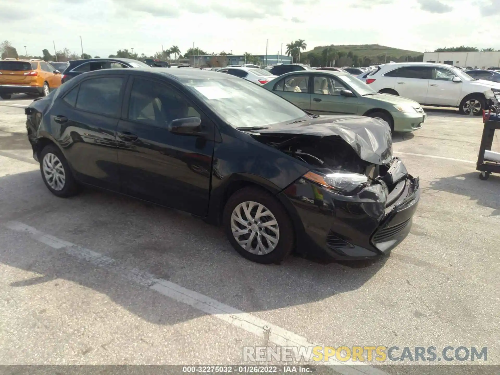 1 Photograph of a damaged car 2T1BURHE5KC190128 TOYOTA COROLLA 2019