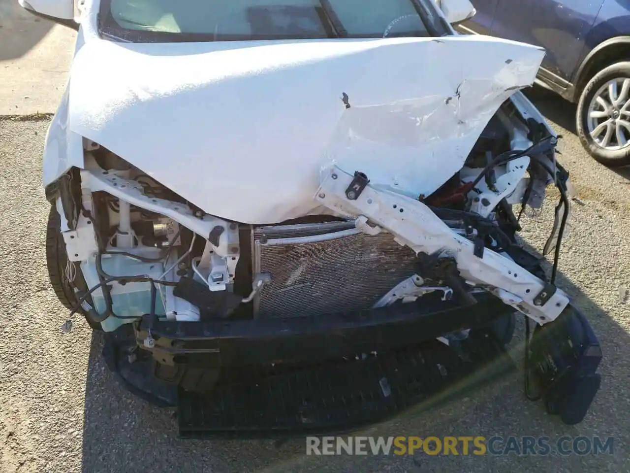 9 Photograph of a damaged car 2T1BURHE5KC191540 TOYOTA COROLLA 2019