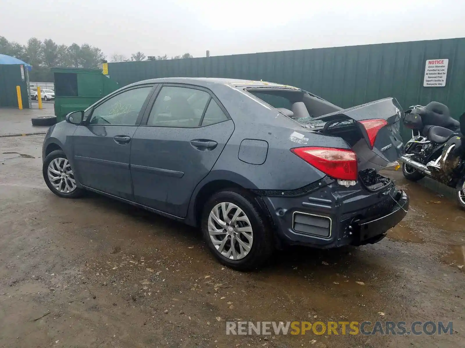 3 Photograph of a damaged car 2T1BURHE5KC191585 TOYOTA COROLLA 2019