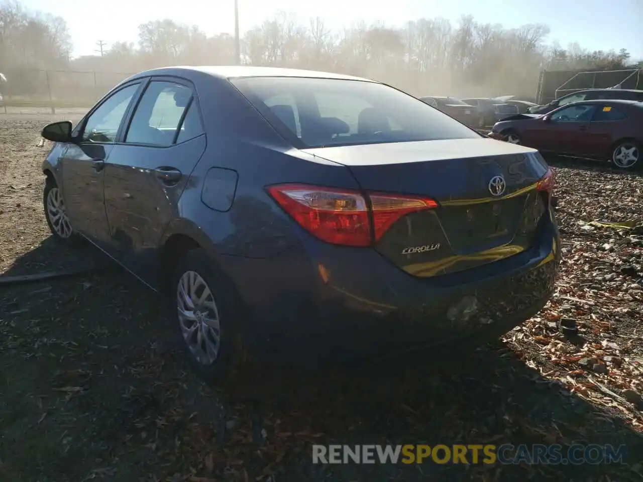 3 Photograph of a damaged car 2T1BURHE5KC191814 TOYOTA COROLLA 2019