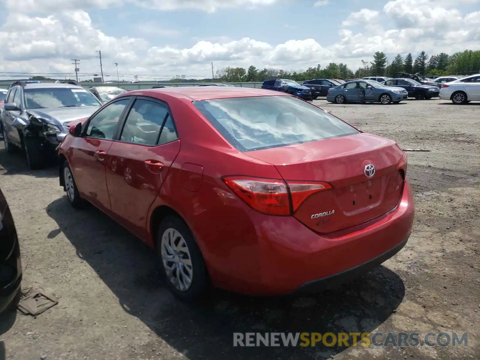 3 Photograph of a damaged car 2T1BURHE5KC192154 TOYOTA COROLLA 2019