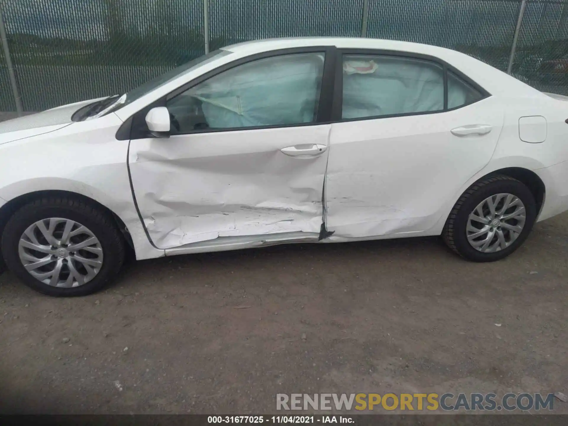 6 Photograph of a damaged car 2T1BURHE5KC192431 TOYOTA COROLLA 2019