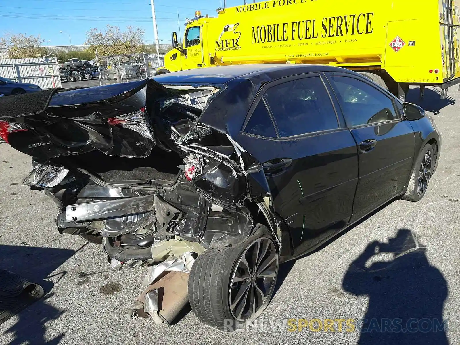 4 Photograph of a damaged car 2T1BURHE5KC192834 TOYOTA COROLLA 2019