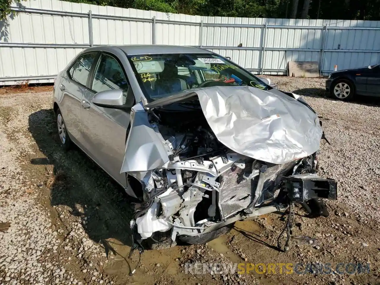 1 Photograph of a damaged car 2T1BURHE5KC192901 TOYOTA COROLLA 2019