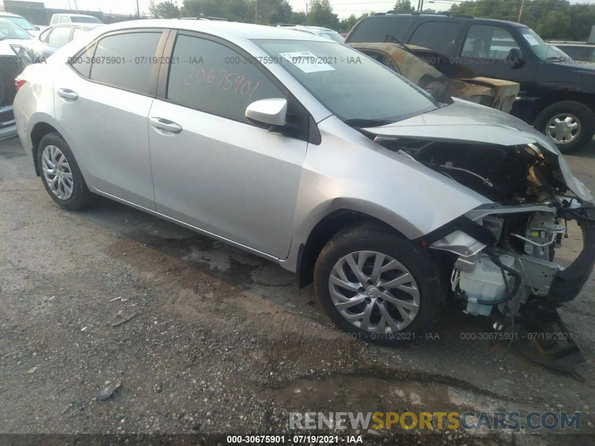 1 Photograph of a damaged car 2T1BURHE5KC193434 TOYOTA COROLLA 2019