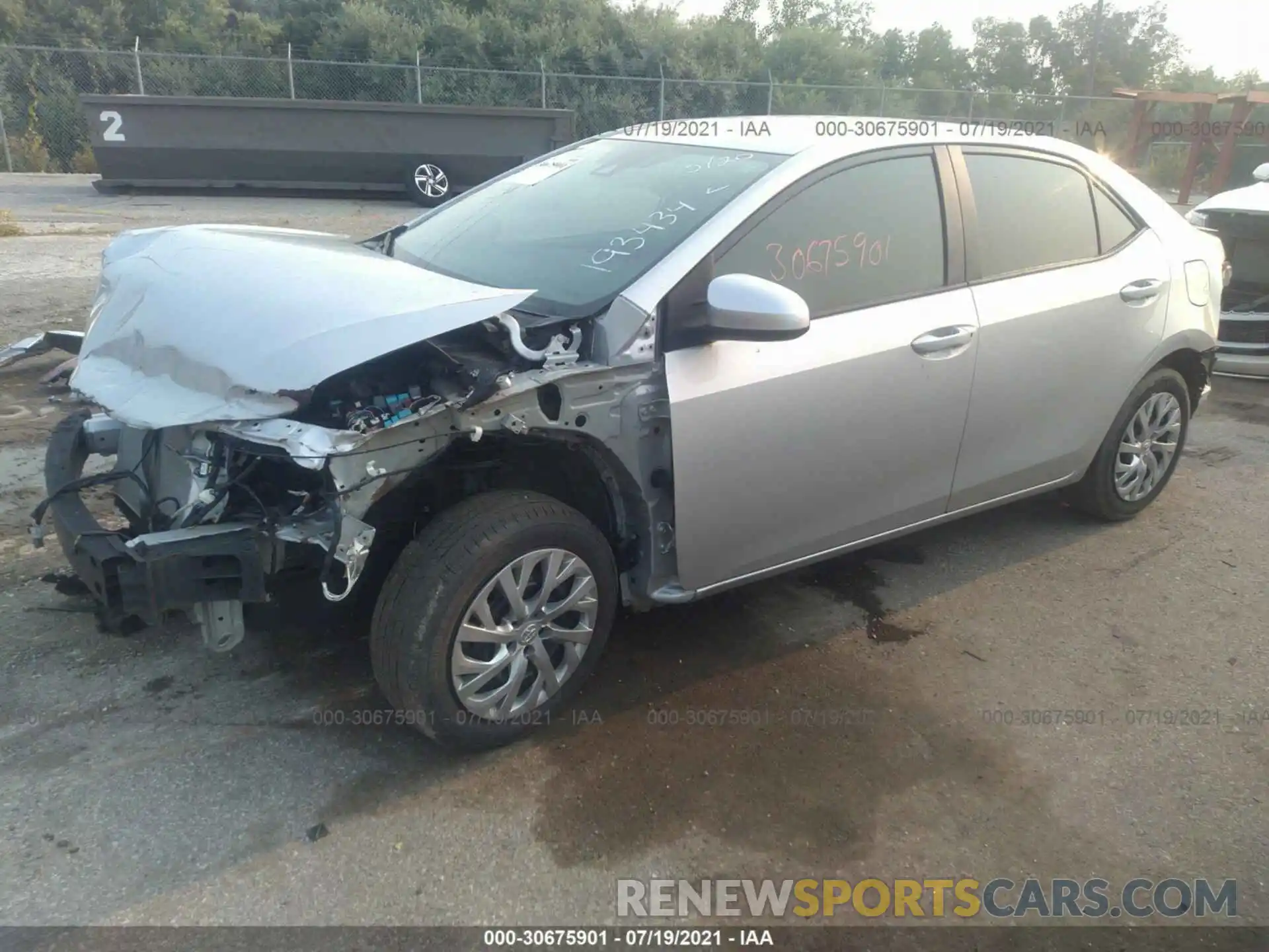 2 Photograph of a damaged car 2T1BURHE5KC193434 TOYOTA COROLLA 2019