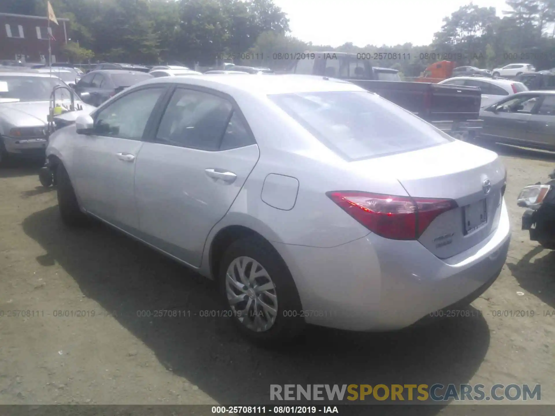 3 Photograph of a damaged car 2T1BURHE5KC194485 TOYOTA COROLLA 2019