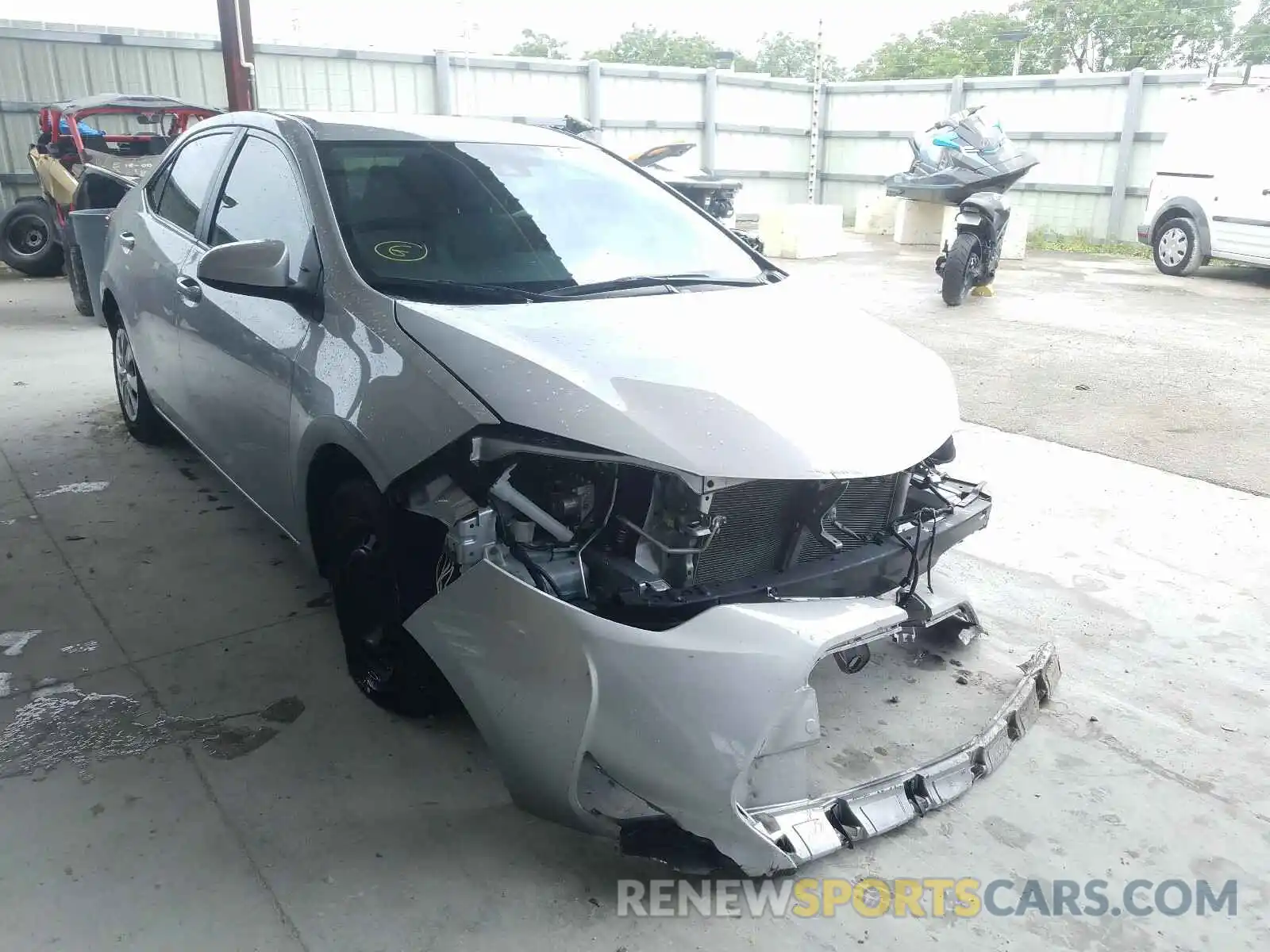 1 Photograph of a damaged car 2T1BURHE5KC196754 TOYOTA COROLLA 2019