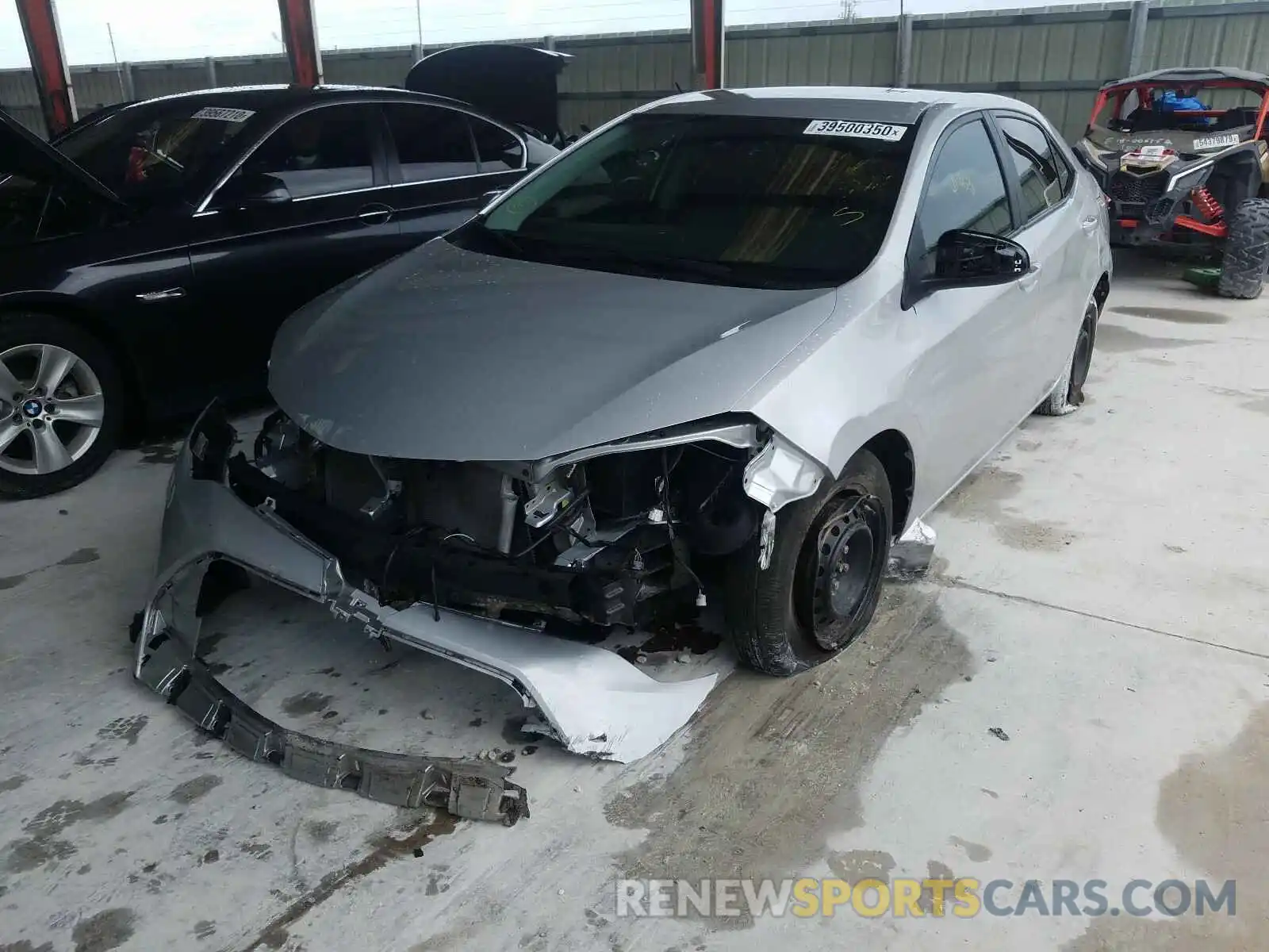 2 Photograph of a damaged car 2T1BURHE5KC196754 TOYOTA COROLLA 2019