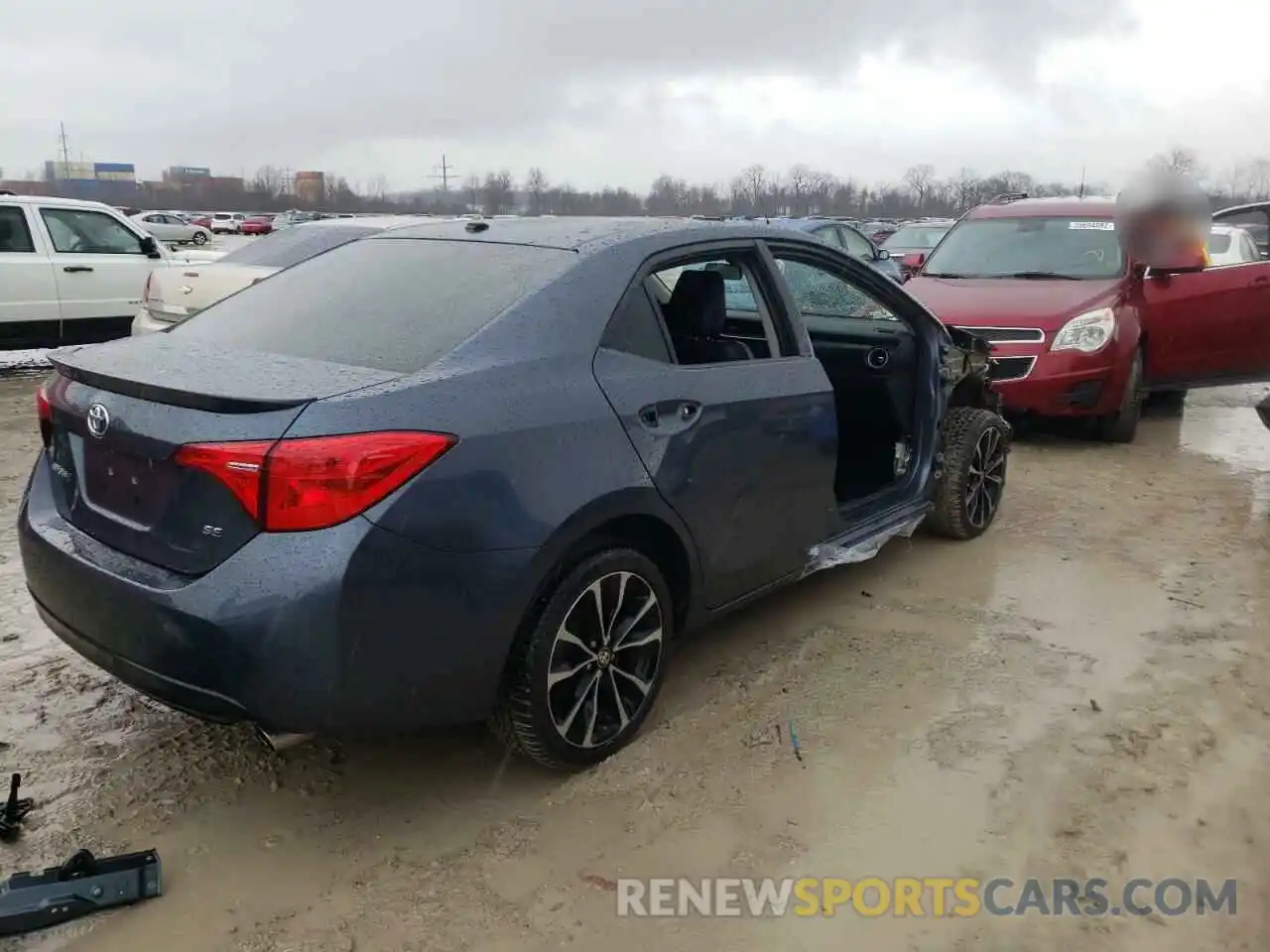 4 Photograph of a damaged car 2T1BURHE5KC196866 TOYOTA COROLLA 2019