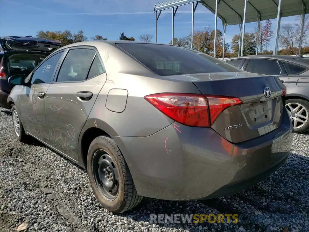 3 Photograph of a damaged car 2T1BURHE5KC196883 TOYOTA COROLLA 2019