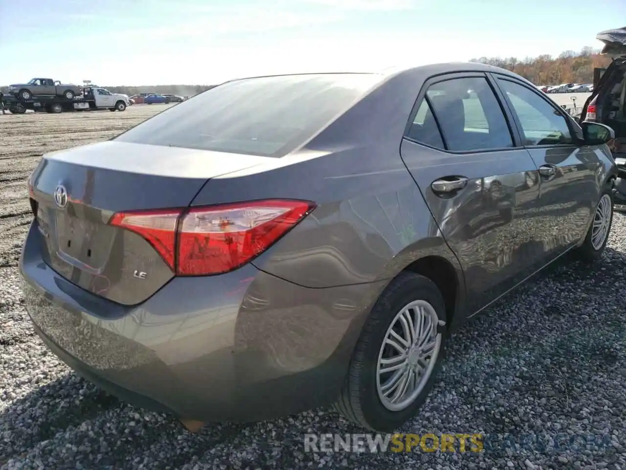 4 Photograph of a damaged car 2T1BURHE5KC196883 TOYOTA COROLLA 2019