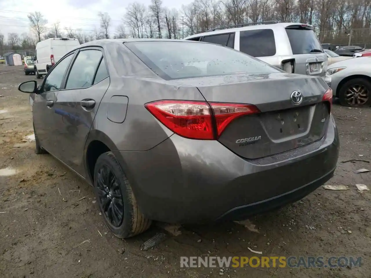 3 Photograph of a damaged car 2T1BURHE5KC197502 TOYOTA COROLLA 2019