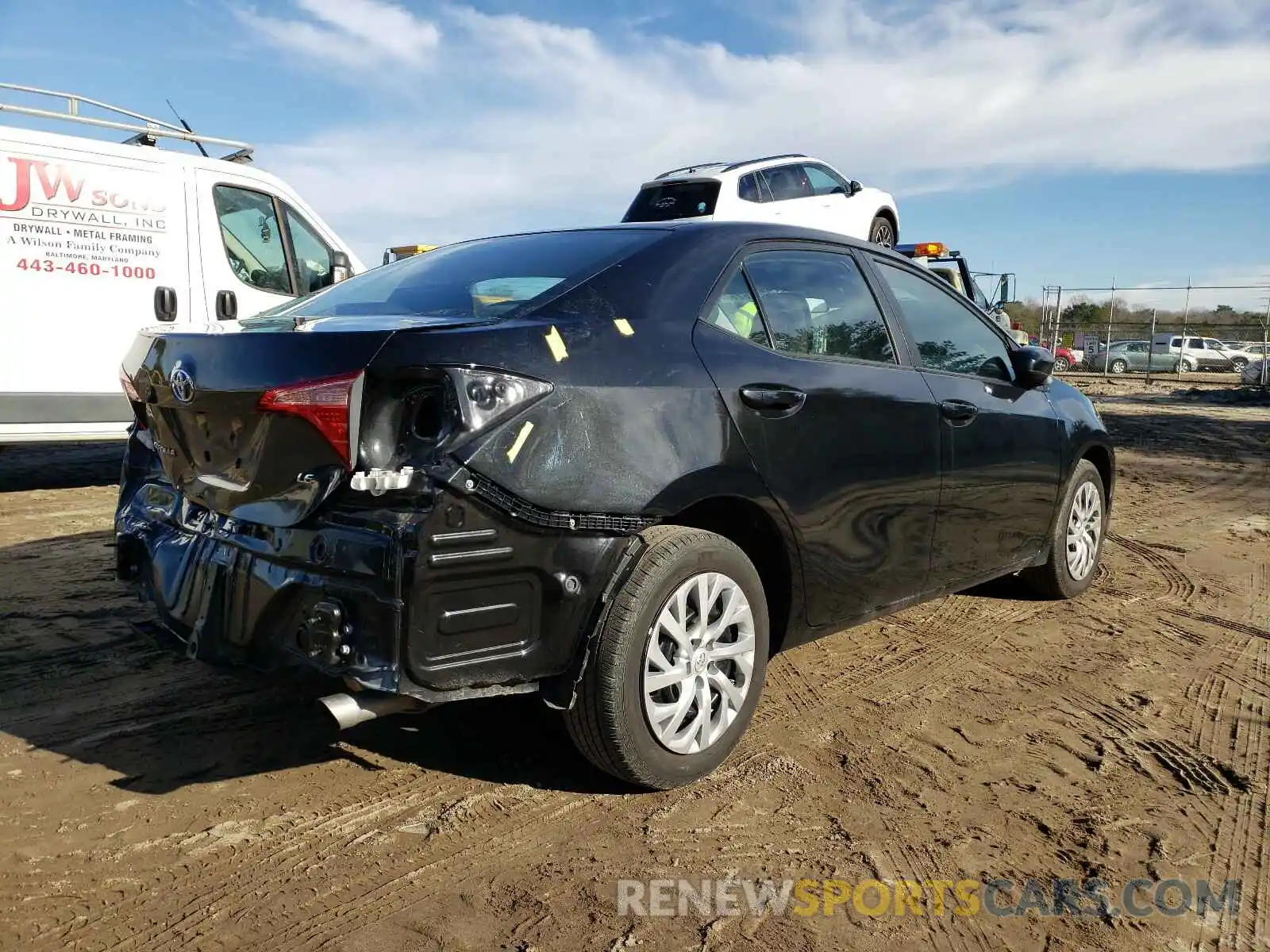 4 Photograph of a damaged car 2T1BURHE5KC198102 TOYOTA COROLLA 2019