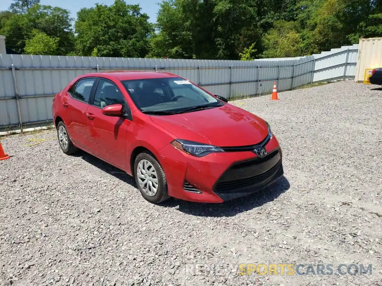 1 Photograph of a damaged car 2T1BURHE5KC198262 TOYOTA COROLLA 2019