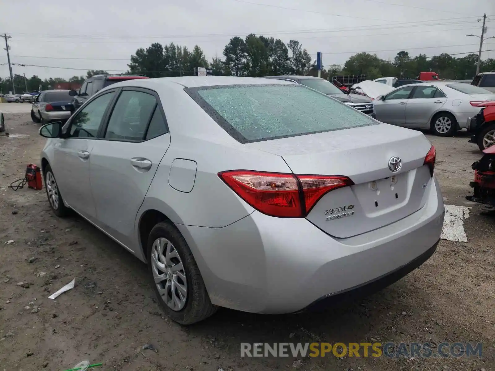 3 Photograph of a damaged car 2T1BURHE5KC198388 TOYOTA COROLLA 2019