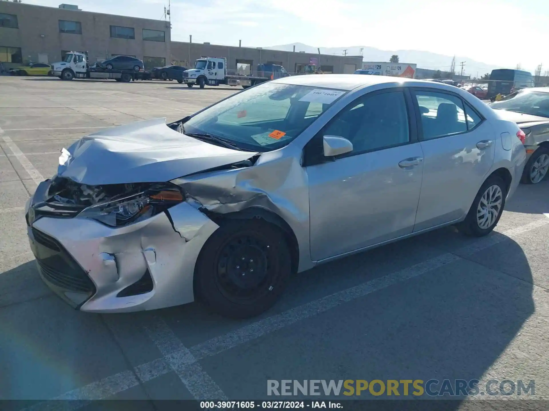 2 Photograph of a damaged car 2T1BURHE5KC198567 TOYOTA COROLLA 2019