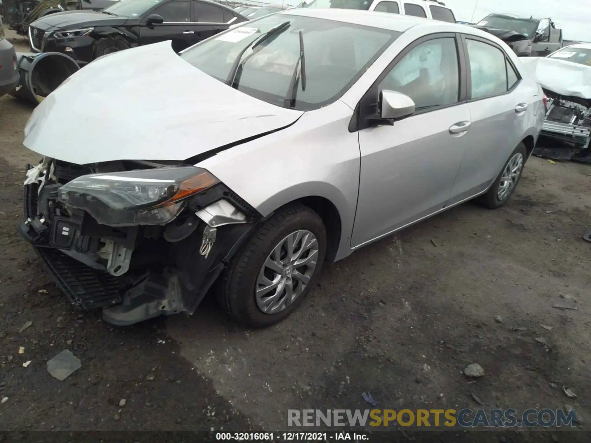 2 Photograph of a damaged car 2T1BURHE5KC198634 TOYOTA COROLLA 2019