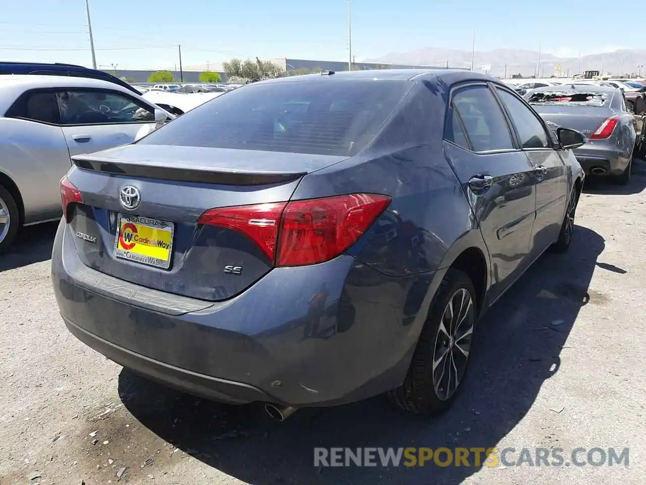 4 Photograph of a damaged car 2T1BURHE5KC199198 TOYOTA COROLLA 2019